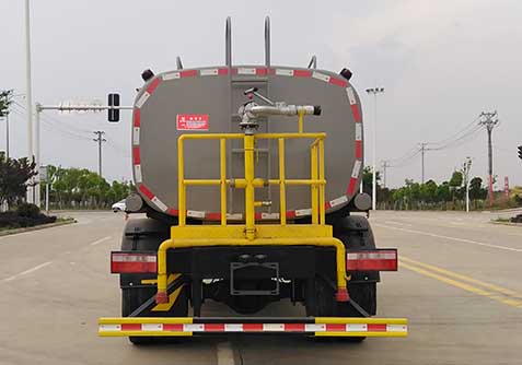 KLF5120GSSB6型灑水車
