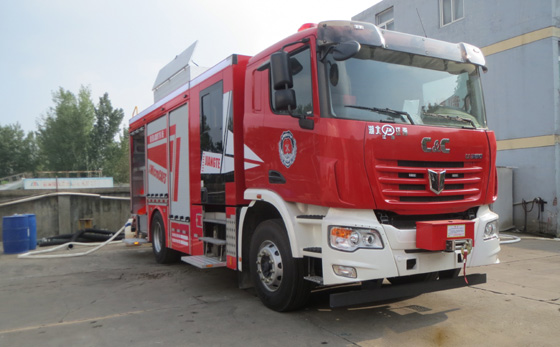 AP40型壓縮空氣泡沫消防車